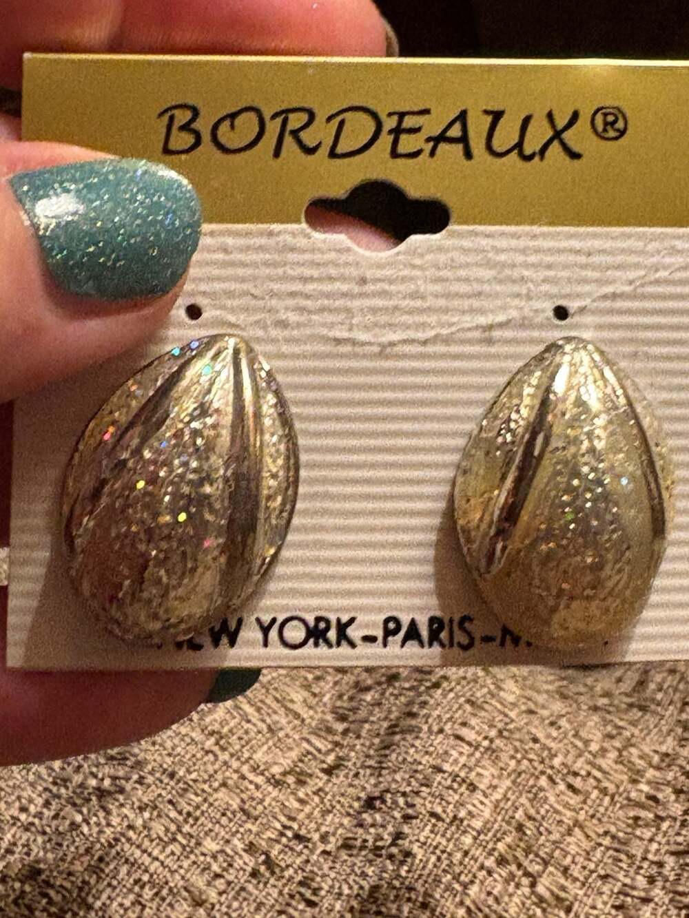 Vintage Bordeaux Gold Tone Glitter Textured Almond  Clip On Earrings NWT